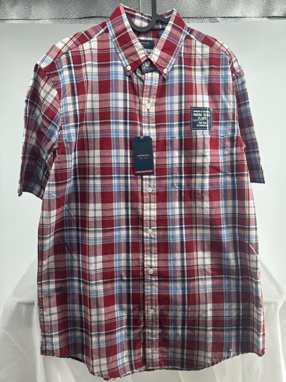 NWT Arrow red and plaid button down short sleeve shirt